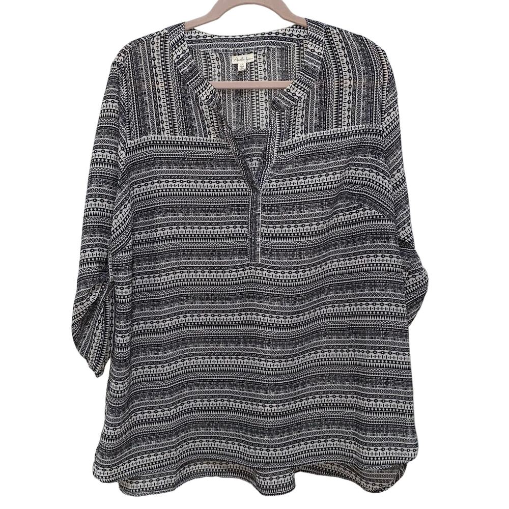 ANTILIA FEMME Top SIZE 1X Black and White Popover Tunic Tabbed 3/4 Sleeves